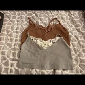 Seamless bralettes (lot of 2)